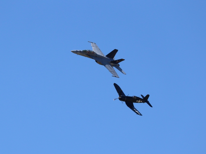 F/A-18 Super Hornet & FG-1D Corsair