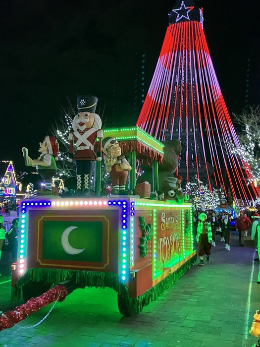 Wonderland Parade