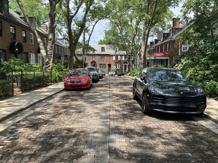 Roslyn Place