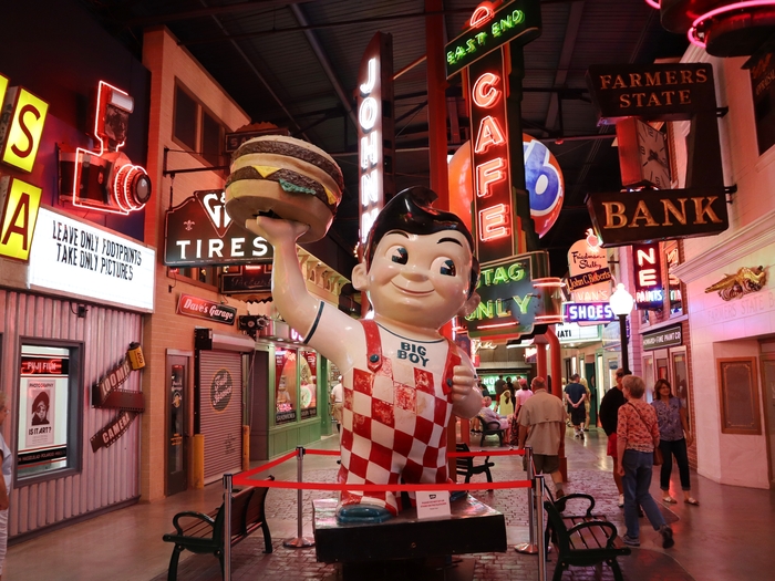 American Sign Museum