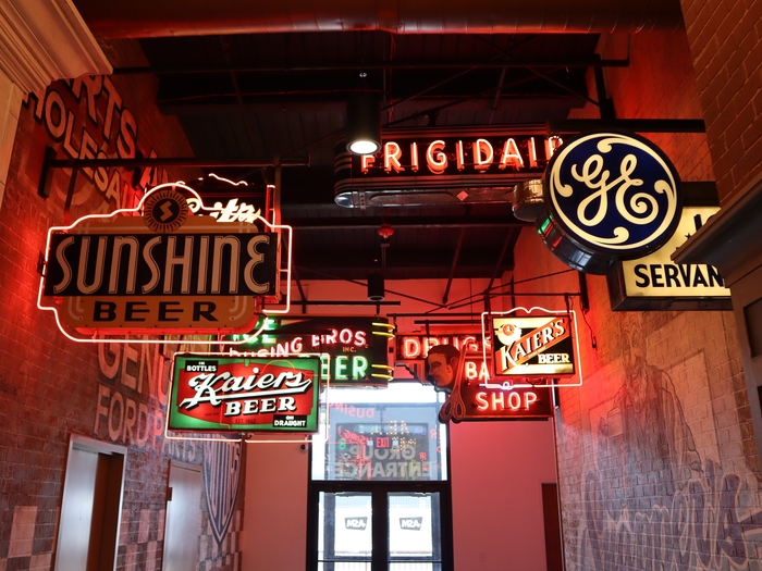 American Sign Museum