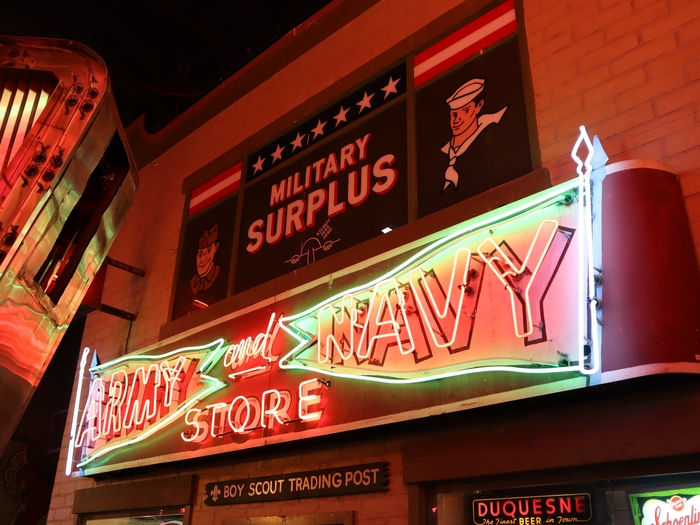 American Sign Museum