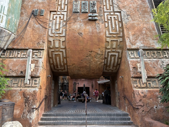 Star Wars: Galaxy's Edge